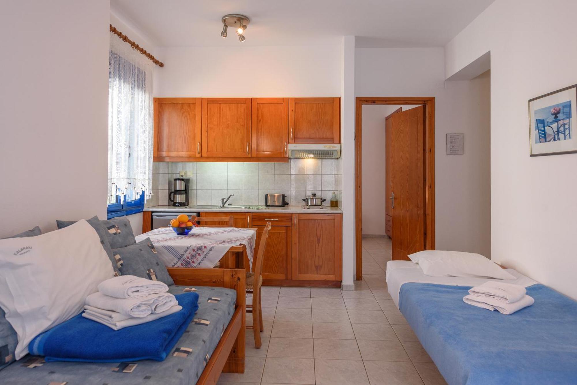 Finikas Studios & Apartments - Kalamaki Holidays Kalamaki (Heraklion) Exterior photo